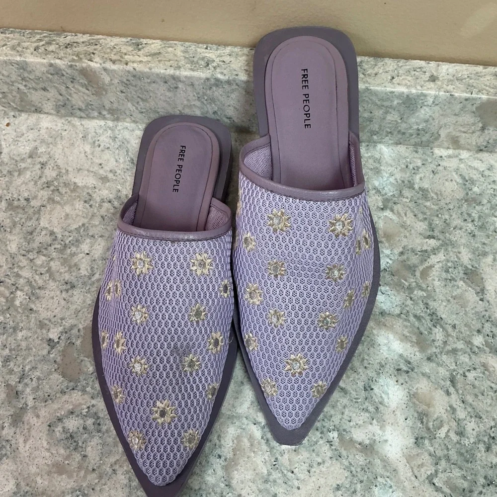 Free People Becky Daisy Mules 8 Purple Mesh Embroidered Floral Pointed Toe Flats